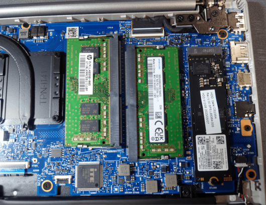 HP 245 G10 メモリ、SSD
