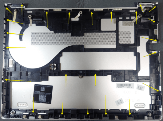 HP EliteBook 830 G5 裏蓋のツメの位置