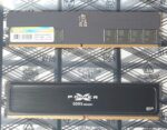 メモリモジュール、ヒートシンクは片面についている