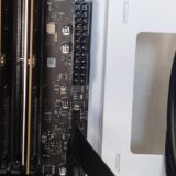 マザーボードの ATX_PWR1 のコネクタ