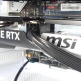 MSI GeForce RTX 5060 Ti 16G VENTUS 2X OC PLUS の補助電源コネクタに 6+2ピンのコネクタを束ねて接続