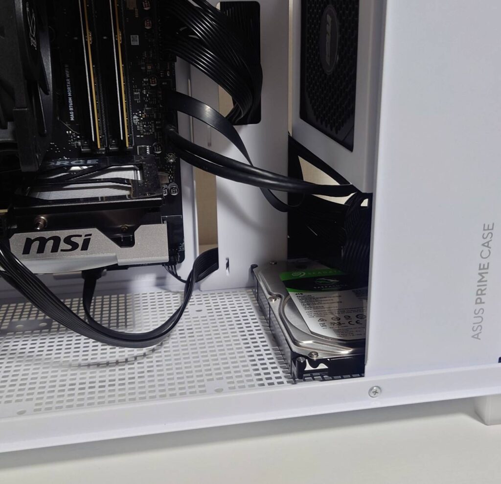 自作 PC に内蔵 HDD を追加してみる | アプつ