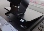 32UR500K-B モニターに付属のスタンドを取り付けてみる