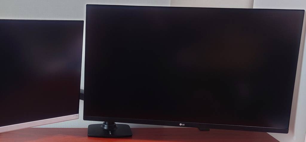 モニターを交換 (31.5インチ 4K LG 32UR500K-B) | アプつ