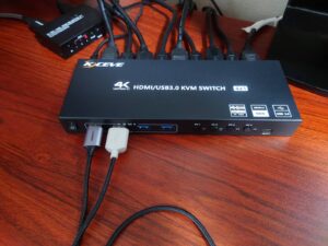 KCEVE KVMスイッチ KVM401A 設置